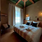 Les De Petit Bomal 4*