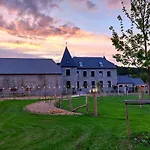 Les De Petit Bomal Pensión