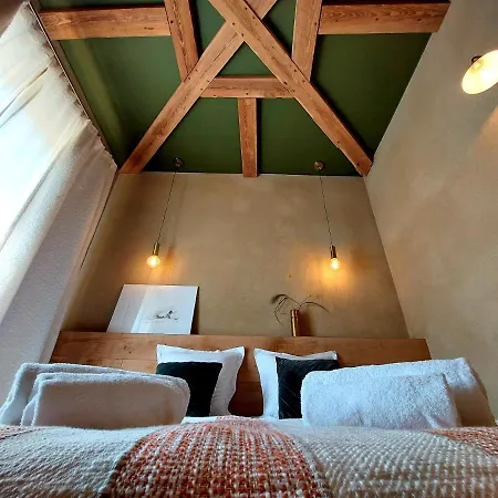 Les De Petit Bomal Casa de hóspedes 4*