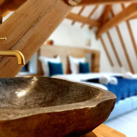 Les De Petit Bomal 4*