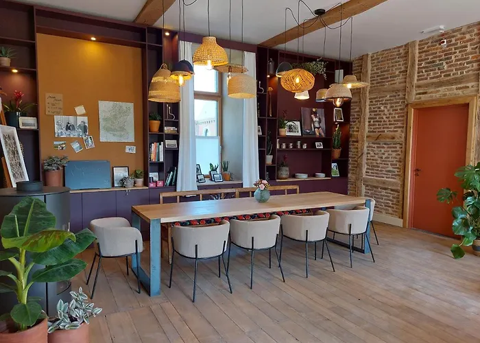 Les De Petit Bomal ゲストハウス 4*